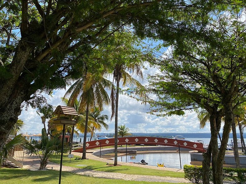 Aconchegante apartamento no lago