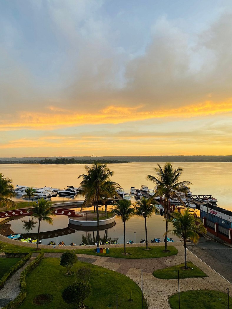 Aconchegante apartamento no lago