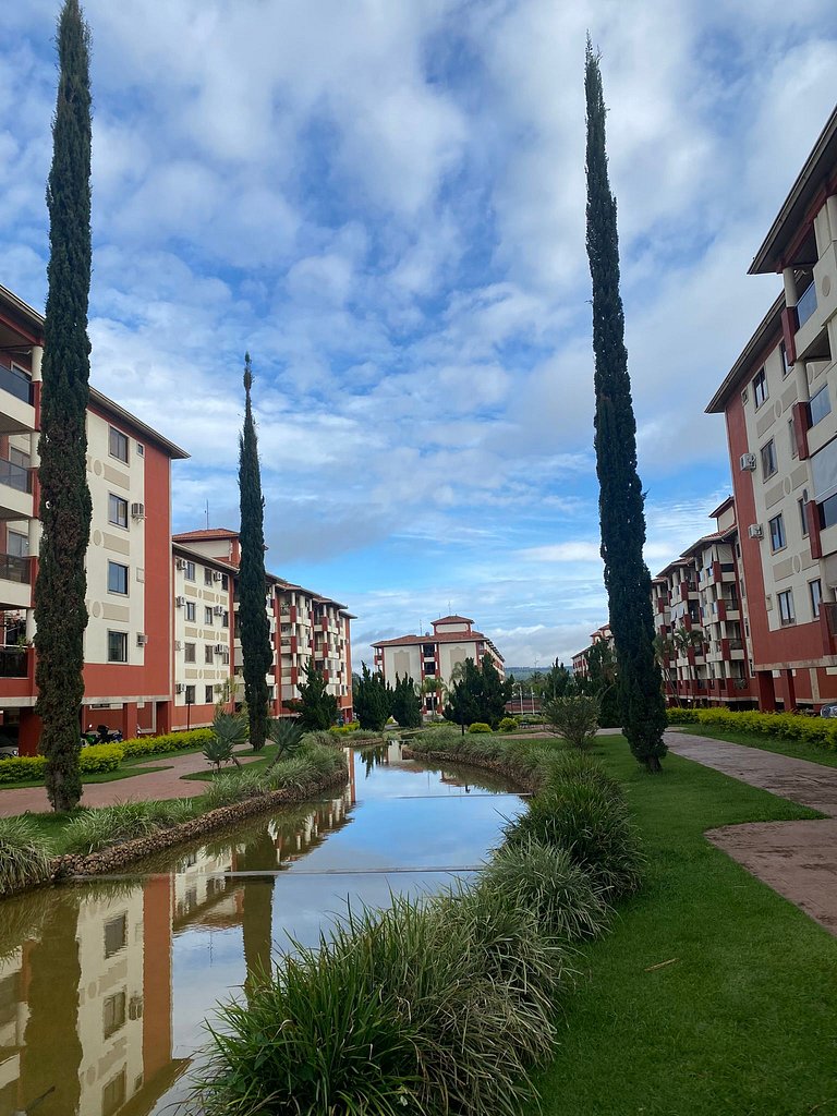 Excelente Apto na beira do lago