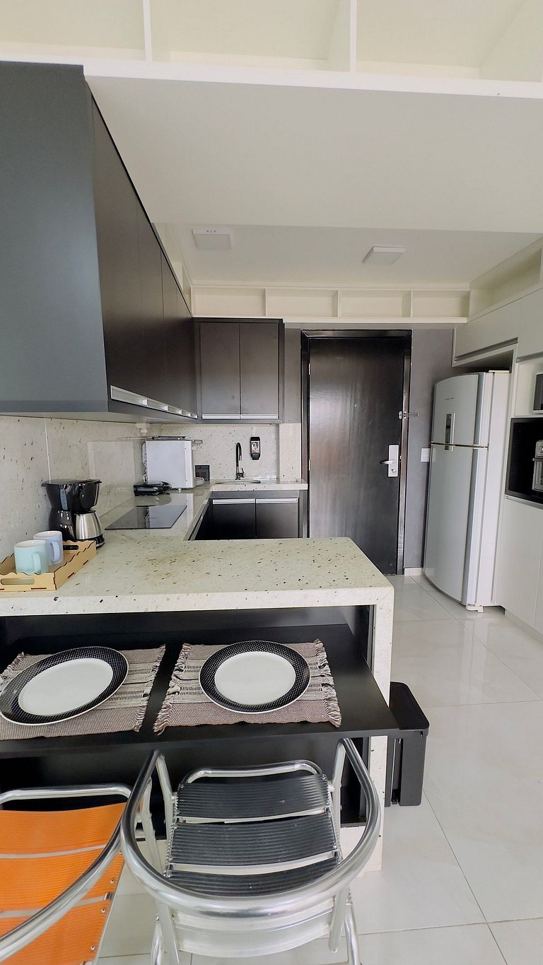 Flat 135 beira lago em Brasília