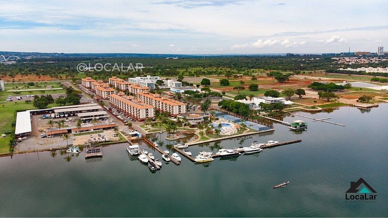 Flat beira lago no centro de BSB