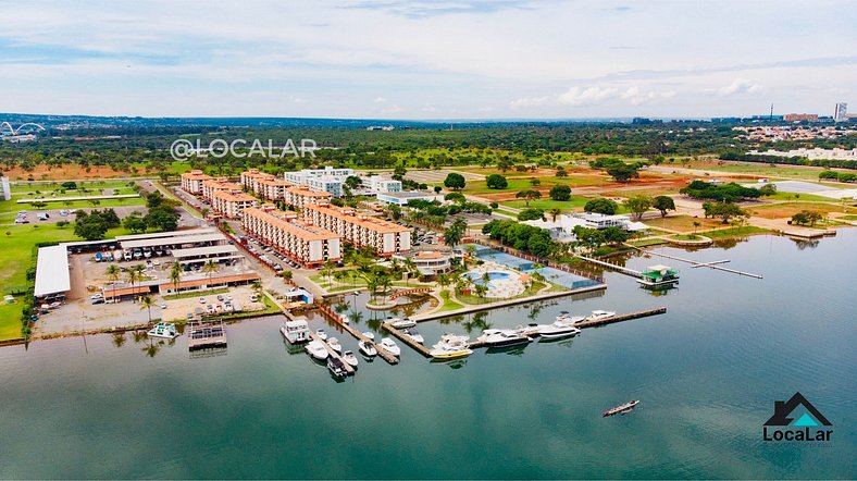 Flat beira lago no centro de BSB